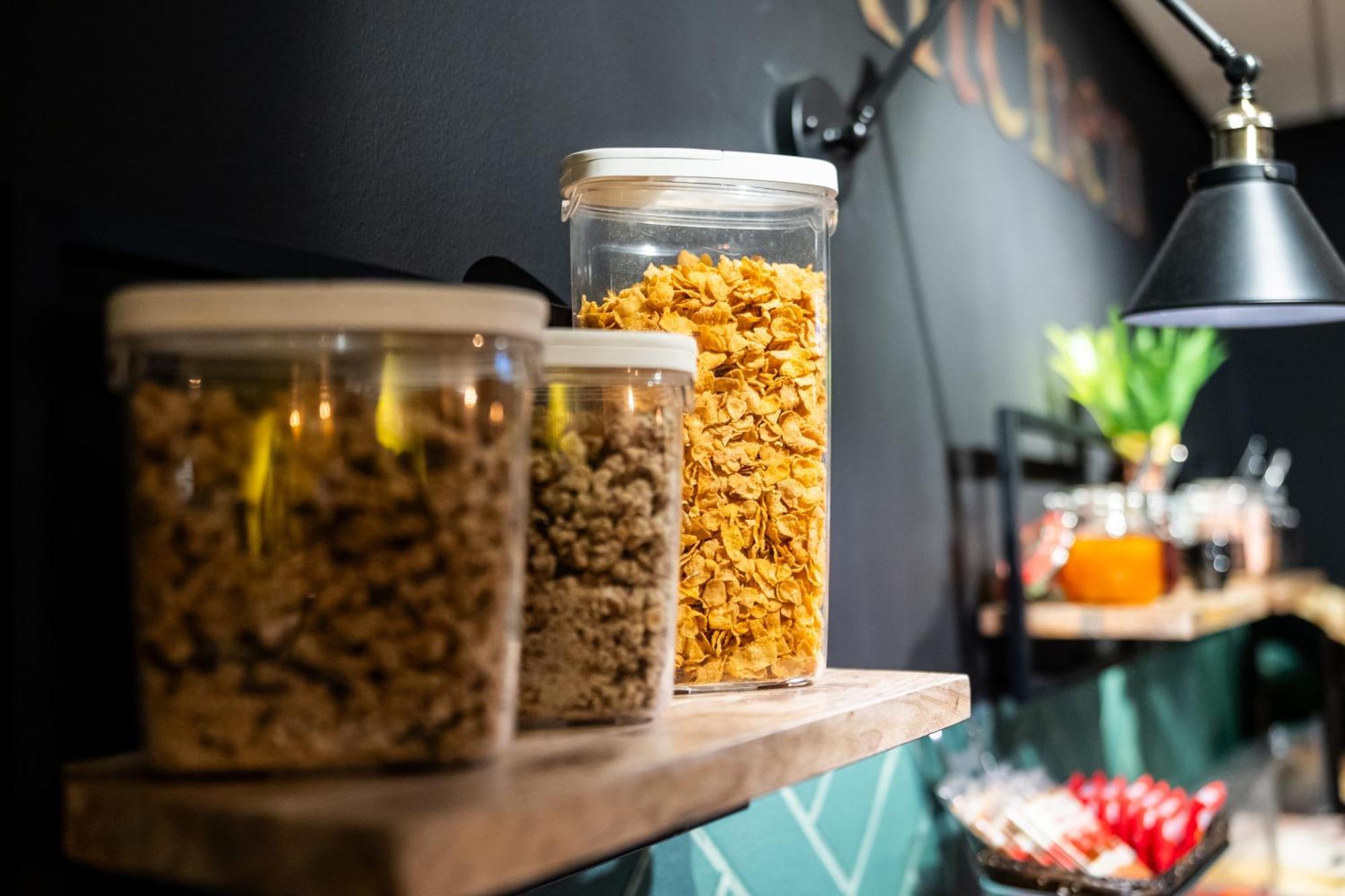 Bud Gett Hostels โกรนิงเงน ภายนอก รูปภาพ