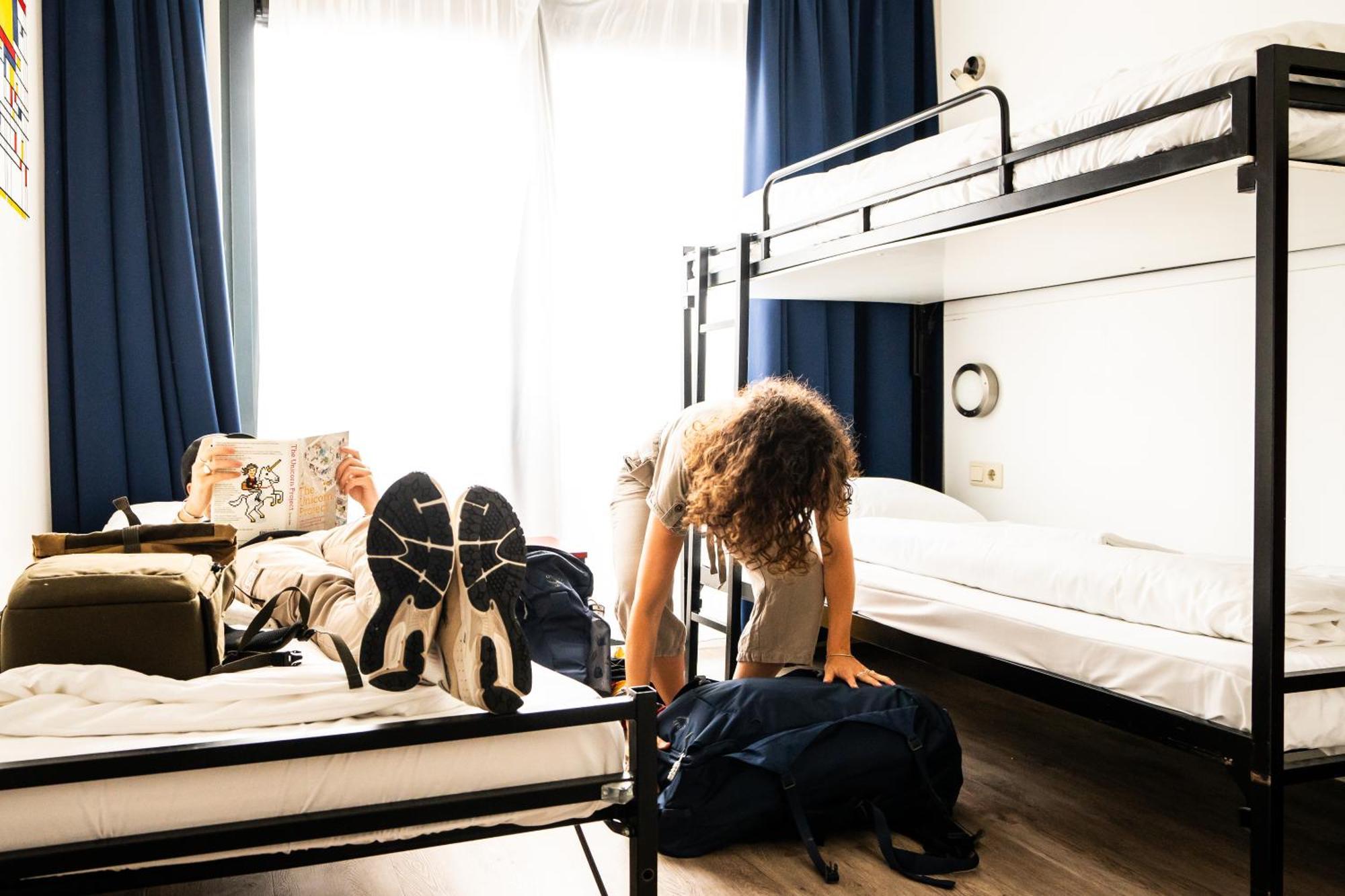 Bud Gett Hostels โกรนิงเงน ภายนอก รูปภาพ
